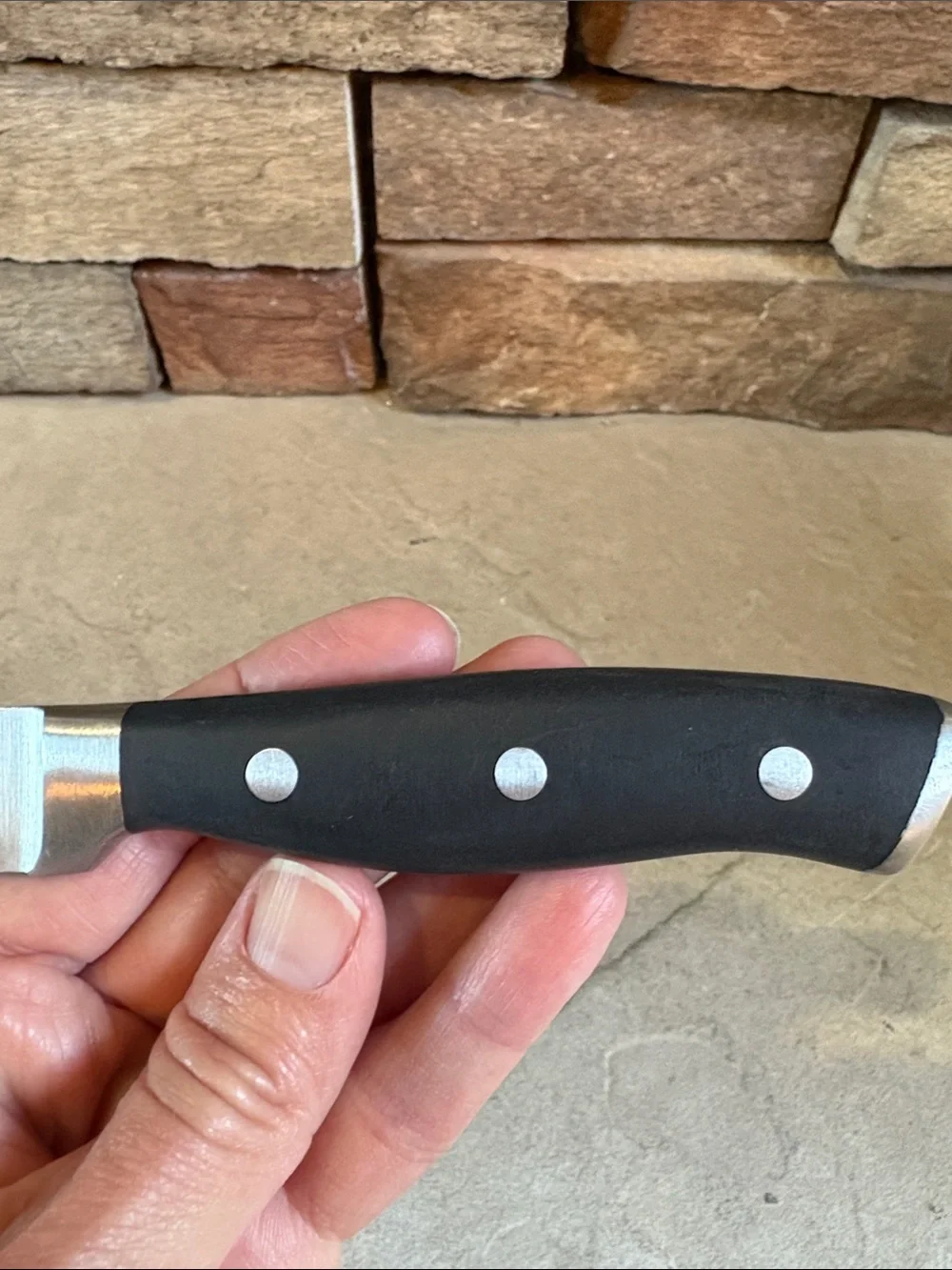 Henckels 4” forged accent German stainless steel knife 52T122